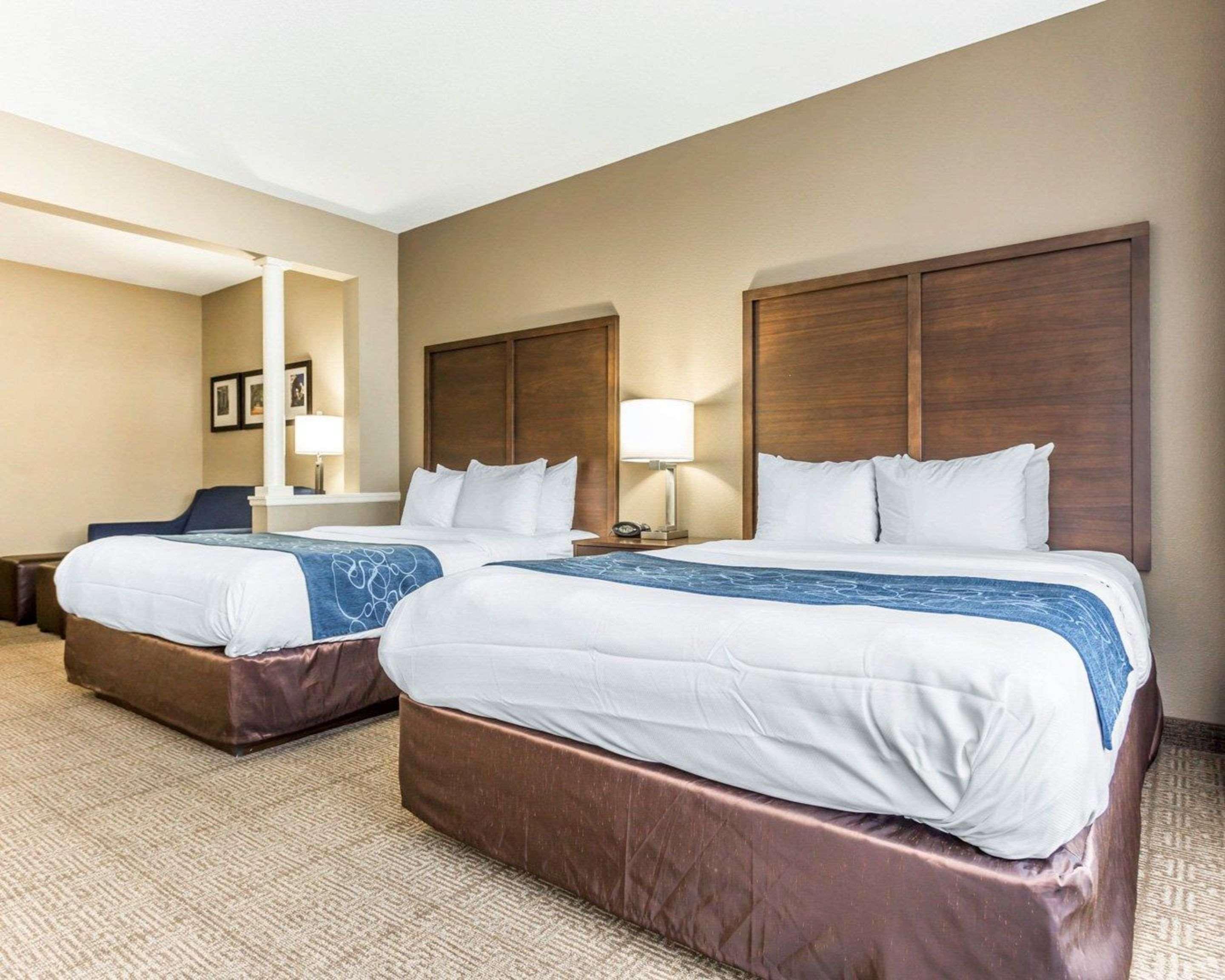 Comfort Suites At Isle Of Palms Connector Mount Pleasant Bagian luar foto