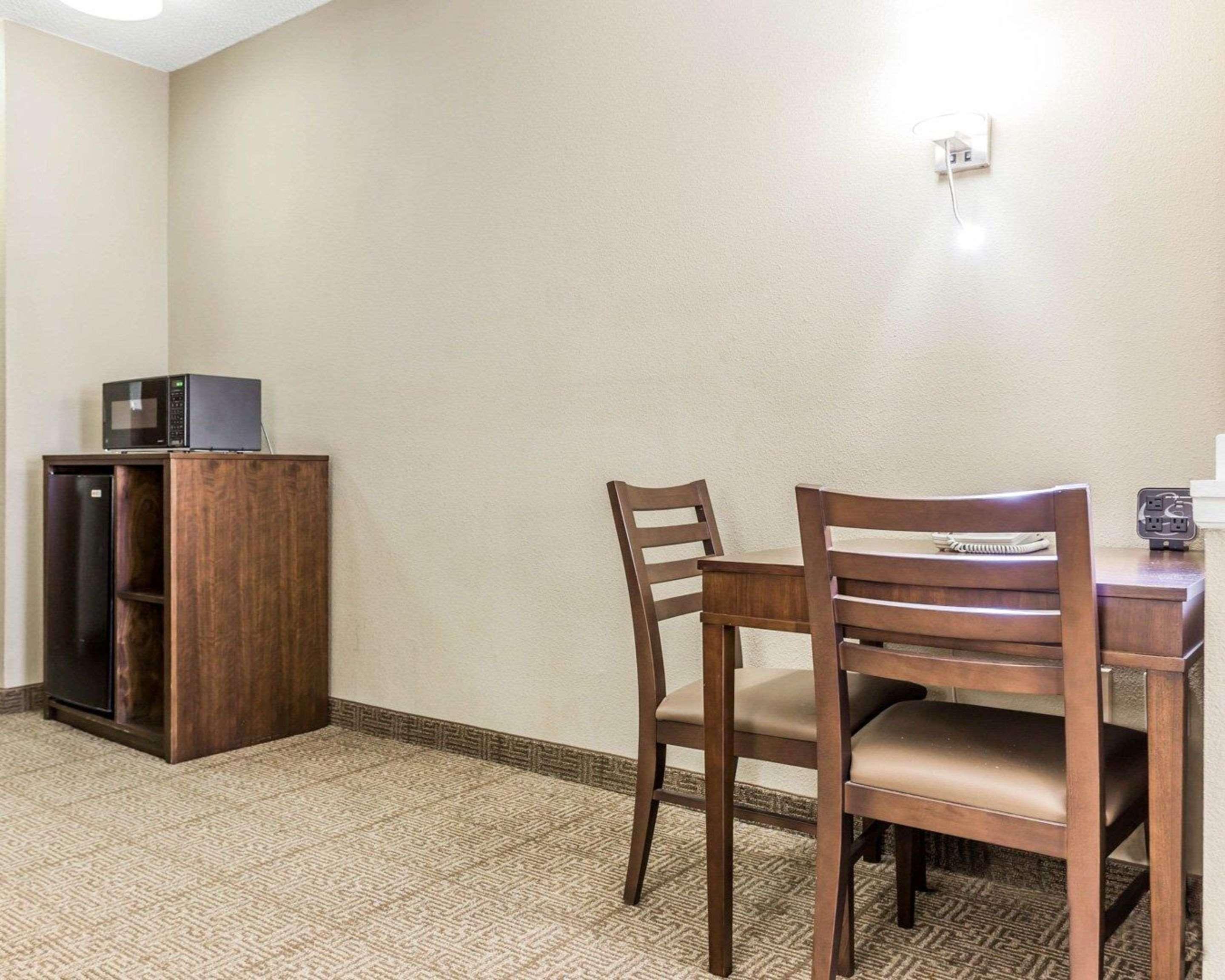 Comfort Suites At Isle Of Palms Connector Mount Pleasant Bagian luar foto
