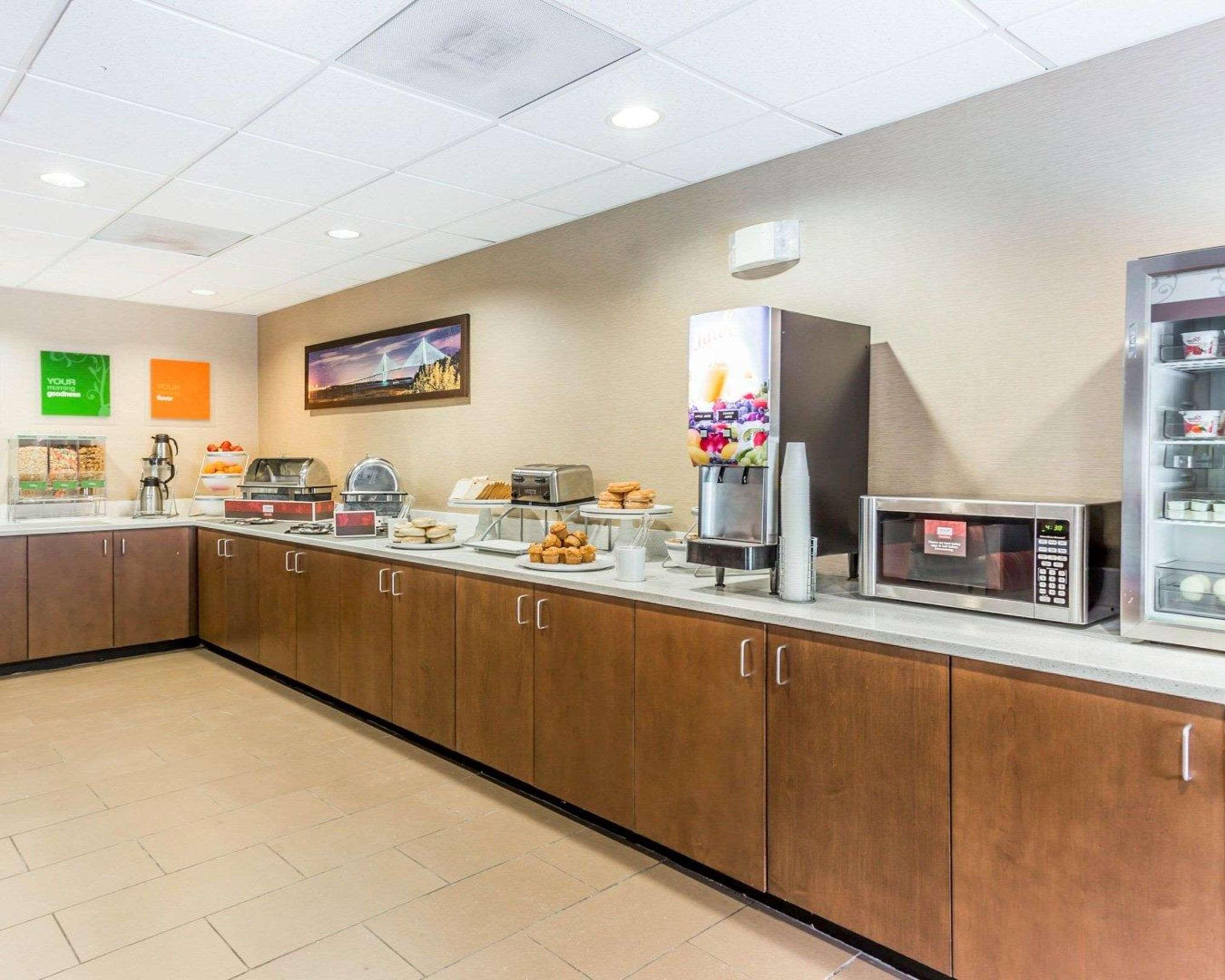 Comfort Suites At Isle Of Palms Connector Mount Pleasant Bagian luar foto